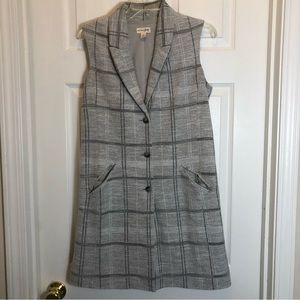 Maison Jules Gray Plaid Sleeveless Cardigan Jacket   Size S